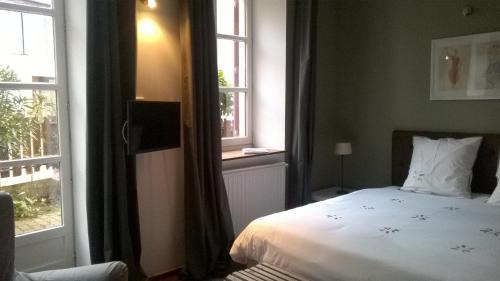 Macon Apartment | Pet-Friendly Appartements Caractere Clos St Jean Awaits You
