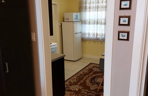 Longueuil Apartment | Top-Rated Appartements Cartier 2 with Kitchen & Breakfast