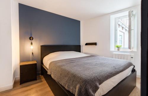 Historic Center Apartment | Discover Appartements de la Pléiade with Pool Access