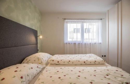 Valdaora di Mezzo Apartment | Experience Comfort at Appartements Durnbrunn - 4-Star Stay