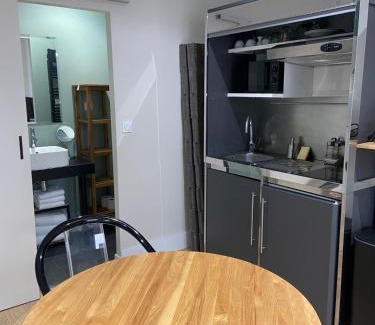 Saint Seurin - Fondaudege Apartment | Discover Emile Fourcand: 5-Star Family-Friendly Retreat
