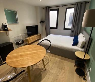 Saint Seurin - Fondaudege Apartment | Discover Emile Fourcand: 5-Star Family-Friendly Retreat