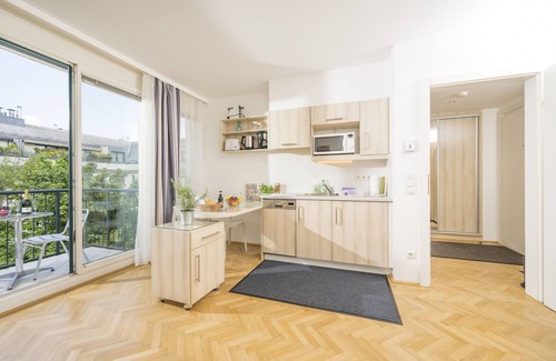 Hernals Apartment | Pet-Friendly Appartements Ferchergasse with Kitchen Amenities