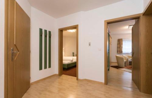 Ravaisch Apartment | Guest Rated: Appartements Garni Alpin Live at 9.4/10