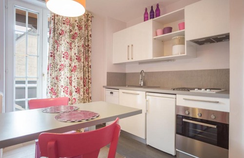 Kaysersberg-Vignoble Apartment | Pet-Friendly Appartements Les Loges les Remparts with Hot Tub