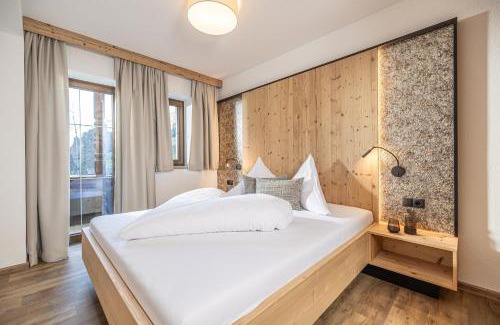 Alpbach Apartment | Discover Liftstüberl: Perfect for Families with Breakfast