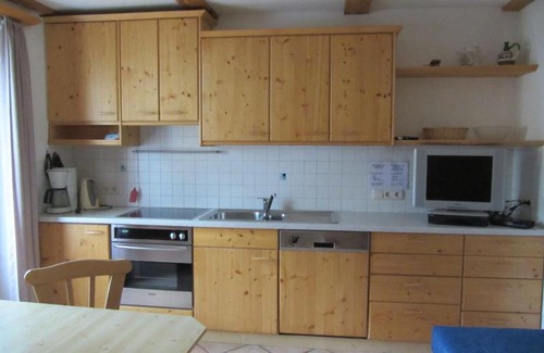 Vandoies Apartment | Top-Rated Appartements Lindenhof with Hot Tub & Pet Friendly