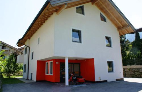 Ried im Zillertal Apartment | Convenient Appartements Markus: Pet-Friendly with Pool Access
