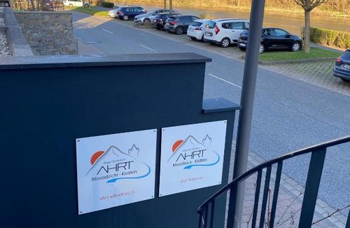 Klotten Apartment | Family-Friendly Appartements Moselblick with High Ratings