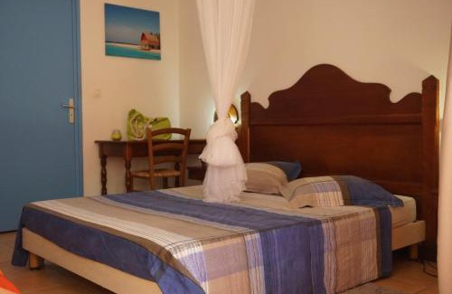 Sainte-Anne Apartment | Inviting Appartements Residence Mahoghany with Ocean Views