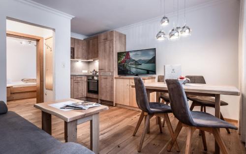 Pertisau Apartment | Family-Friendly Appartements Rosenhof with Pet Amenities