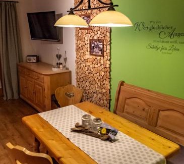 Hammersbach Apartment | Family-Friendly Appartements Zugspitzdorf - Haus Wäger