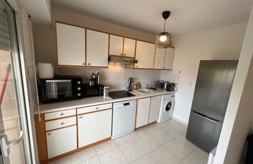 Bonneveine Apartment | Cozy Oceanfront Apartment with Breathtaking Sea Views