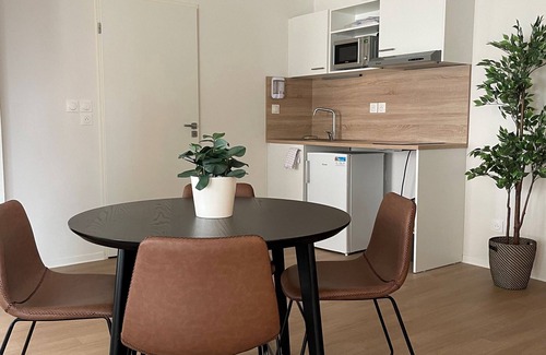 Montpellier Apartment | Budget-Friendly Apparteo Montpellier with Great Amenities