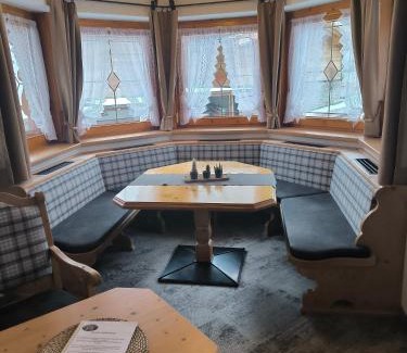 Pertisau Apartment | Pet-Friendly Apparthaus Alpina with Fireplace & Kids' Amenities
