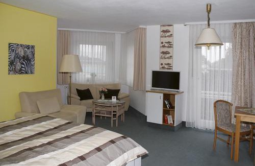 Bad Pyrmont Apartment | Delightful Apparthotel am Friedrichspark with Ocean Views