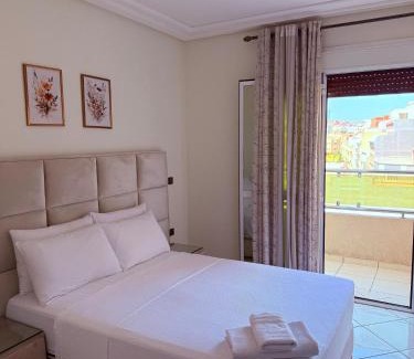 Oulad Khallouf Apartment | Apparthotel mojonera tanger