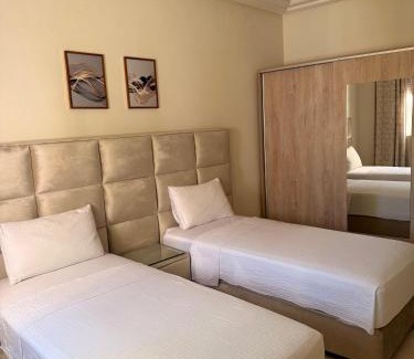 Oulad Khallouf Apartment | Apparthotel mojonera tanger