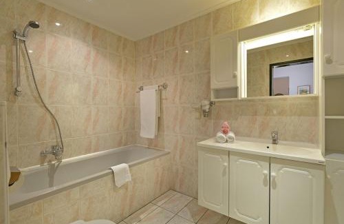 Ellmau Apartment | Discover Apparthotel Tom Sojer: Pet-Friendly Retreat