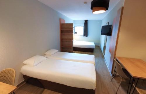 Torcy-le-Grand Apartment | Pet-Friendly Apparthotel Torcy with Breakfast Included