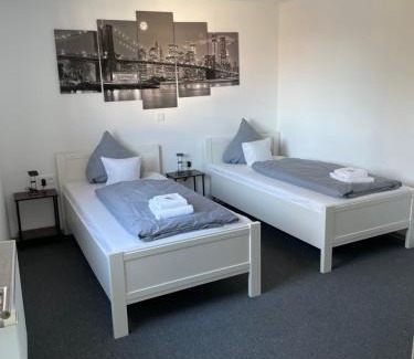 Ruhen Apartment | Pet-Friendly Comfort at Appartment am Rosenplatz, Rated 9/10