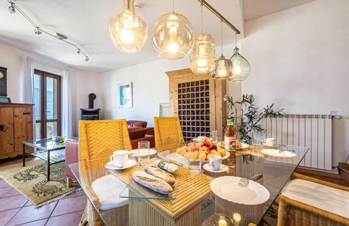 Aer Apartment | Guest Rated 9/10 at Appartment Capri - Family & Pet Friendly