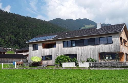 Bizau Apartment | Family-Friendly Apartment Hirschberg with 9.4/10 Rating