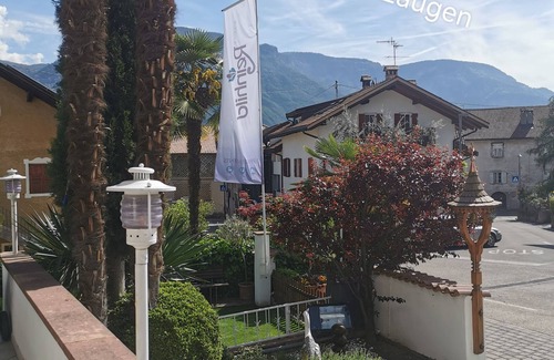 Tesimo Apartment | Pet-Friendly Apartment "Laugen" with Ocean View & Pool