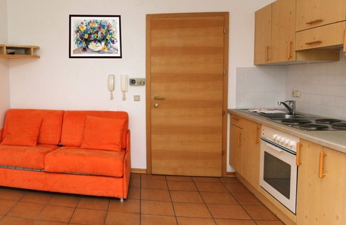 Laces House | Cozy Appartment Mühlrast: Pet-Friendly with Pool & Breakfast