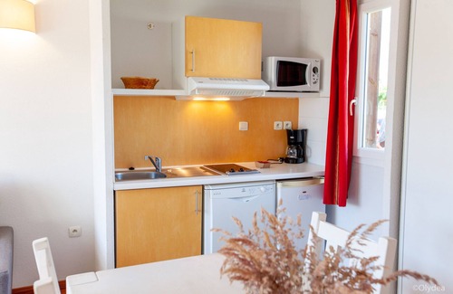 Cassen Condo | Inviting Apartment with Indoor & Outdoor Pools