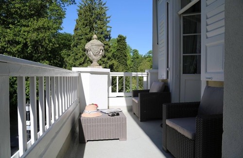 Badenweiler Apartment | Cozy Apartment Sanssouci: Pet-Friendly with Kitchen Amenities