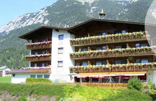 Achenkirch House | Pet-Friendly Appartments Geisler with Breakfast & Kitchen