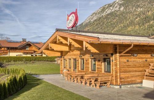 Achenkirch House | Pet-Friendly Appartments Geisler with Breakfast & Kitchen