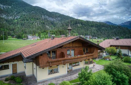 Achenkirch House | Pet-Friendly Appartments Geisler with Breakfast & Kitchen