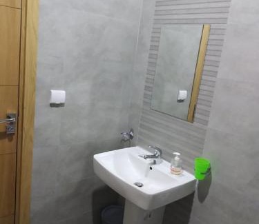 La Soukra Apartment | Guest Rated 9.3: Family-Friendly Apparts Zayatine Awaits