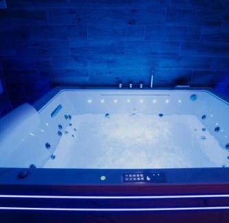Valenciennes Apartment | AppartSpa59 - Suite Tentation - Balnéo, Sauna - Secret Room en option supplémentaire