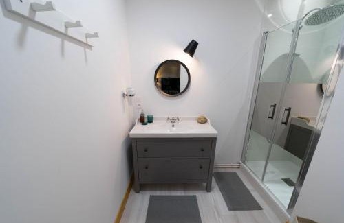 Thermal Apartment | Experience Comfort at Chez Helder, la Suite - Rated 9.6/10