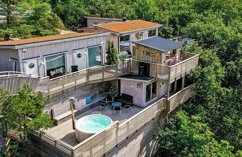 Lillhagen House | Appealing vacation home with free breakfast