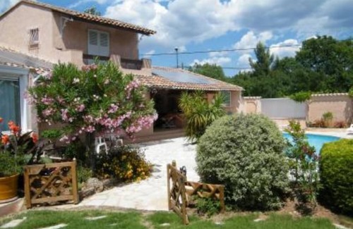 La Farlede House | Relaxing Retreat with Pool, Garden & Exceptional 9.8 Rating