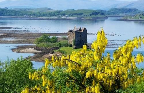Appin House | Discover Appin Bay View: Oceanfront Escape with Top Reviews