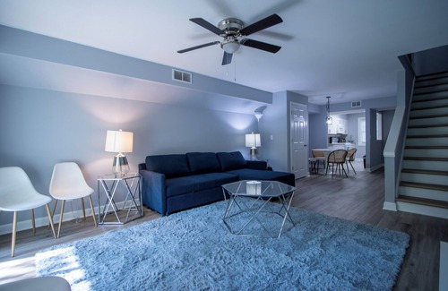Athens Condo | Apple Bottom Jeans - UGA Stay in Athens