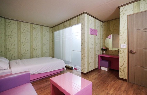Gyeongju Hotel | Family-Friendly Retreat at Apple House – Rated 8/10 by Guests