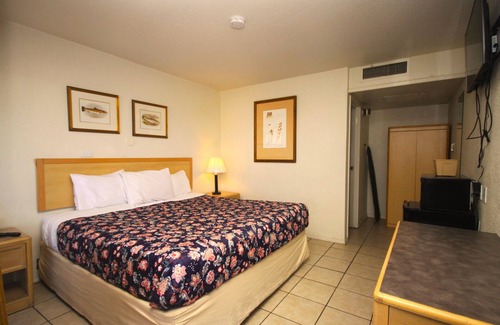 Wheat Ridge Hotel | Budget-Friendly Apple Inn and Suites with Breakfast Options