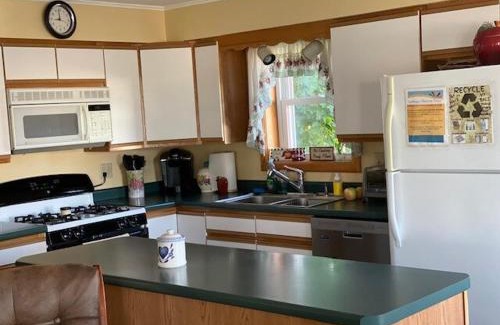 Fishers Landing House | Apple Tree Cottage -1000 Islands