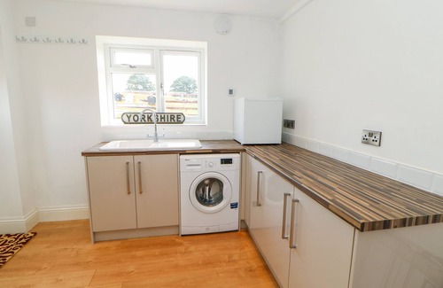 Thirsk Cottage | Family-Friendly Apple Tree Cottage with Garden in Northallerton