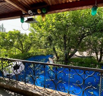 Dzorakap House | Family-Friendly Apple Tree Home with Pool & Hot Tub
