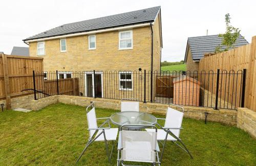 Buxton House | Discover APPLECROFT: Ideal Retreat in Peak District