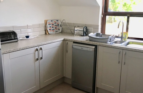 Appledore Apartment | Unforgettable Appledore Stay: Oceanfront, Pool & Parking
