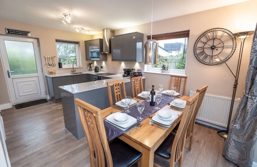 Portinscale Cottage | Appletree: Cozy Home for 6 with Pet-Friendly Amenities
