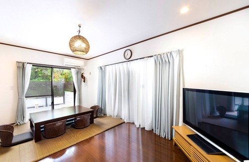 Tancha House | Steps from Tancha Beach: Family-Friendly Getaway in Okinawa